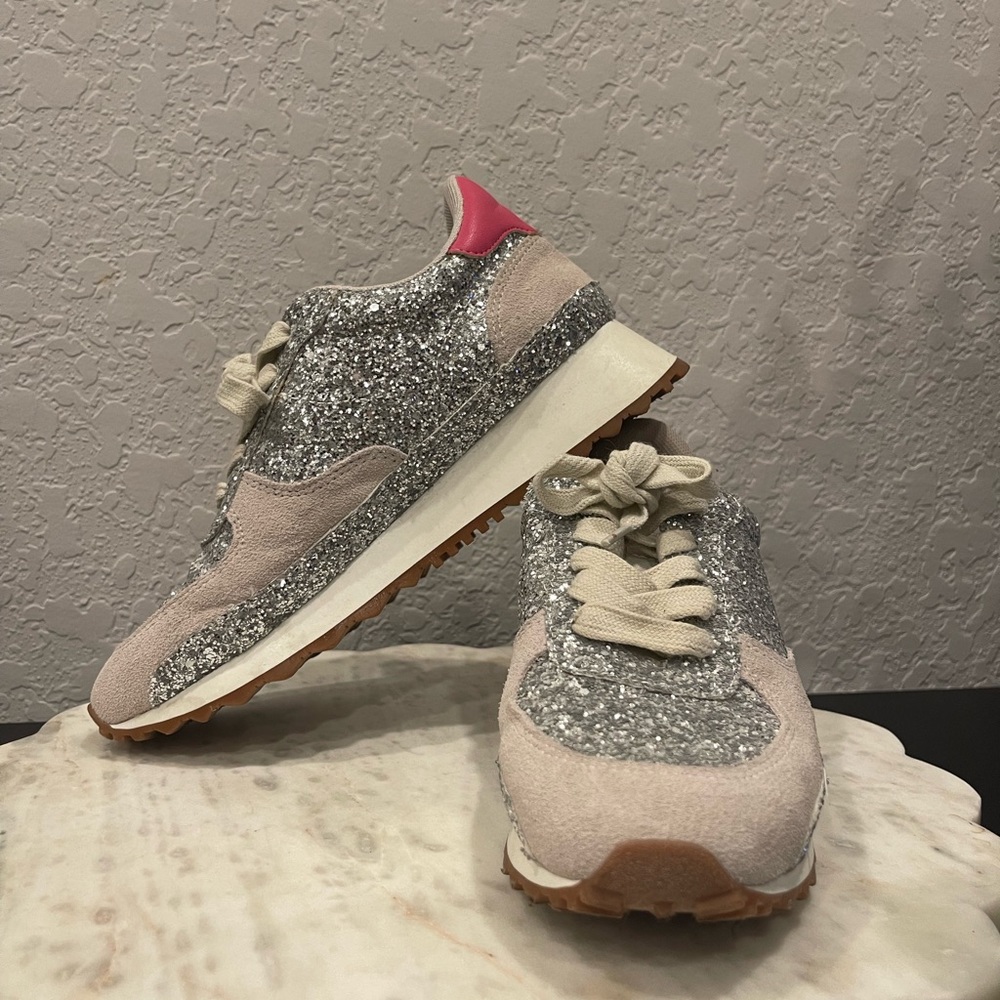Steve Madden Silver Glitter Women’s Sneakers Size: 7.5 - Picture 2 of 6